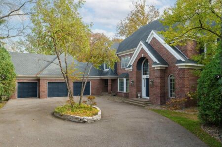 Photo of MLS# 6259901 – 3557 Fairway Court, Minnetonka, MN 55305