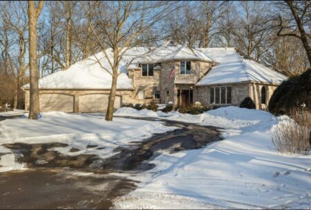 Photo of MLS# 4910652 – 12000 Cambridge Court, Minnetonka MN 55305