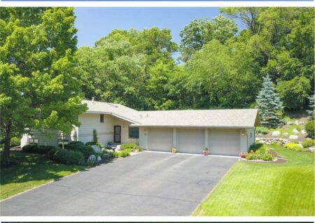 Photo of MLS# 5608970 – 12908 Sheffield Curve, Minnetonka MN 55305