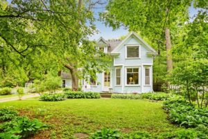 3570 Montgomerie Avenue, Deephaven MN 55391