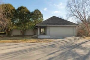 Amesbury Townhome on Sussex Place