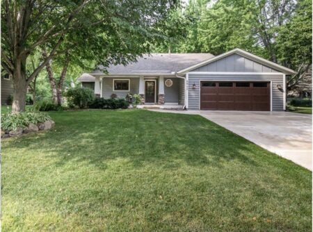 Photo of MLS# 6072017 – 6840 Redwing Lane, Chanhassen MN 55317