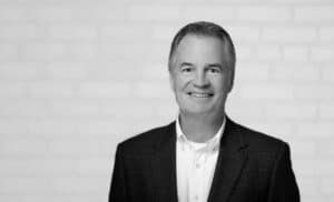 Mark Hoiseth Lakes Sotheby's International Realty in Wayzata MN 55391