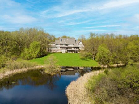 Photo of MLS# 6192663 – 2200 Hollybush Road, Medina, MN 55340