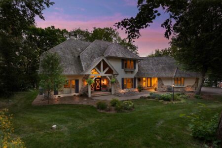 Photo of MLS# 6542601 – 1535 Bavarian Shores Drive, Chaska, MN 55318