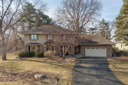 Photo of MLS# 6651681 – 18905 9th Avenue N, Plymouth, MN 55447